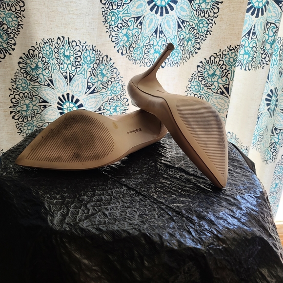 Shoes - Picture 2 of 2